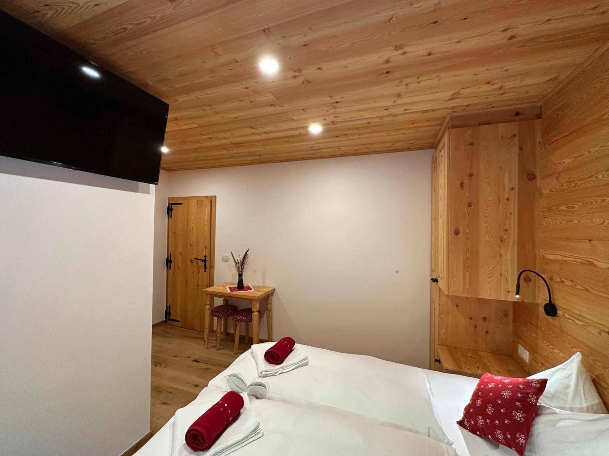 Hotel Surc Kranjska Gora Exterior foto