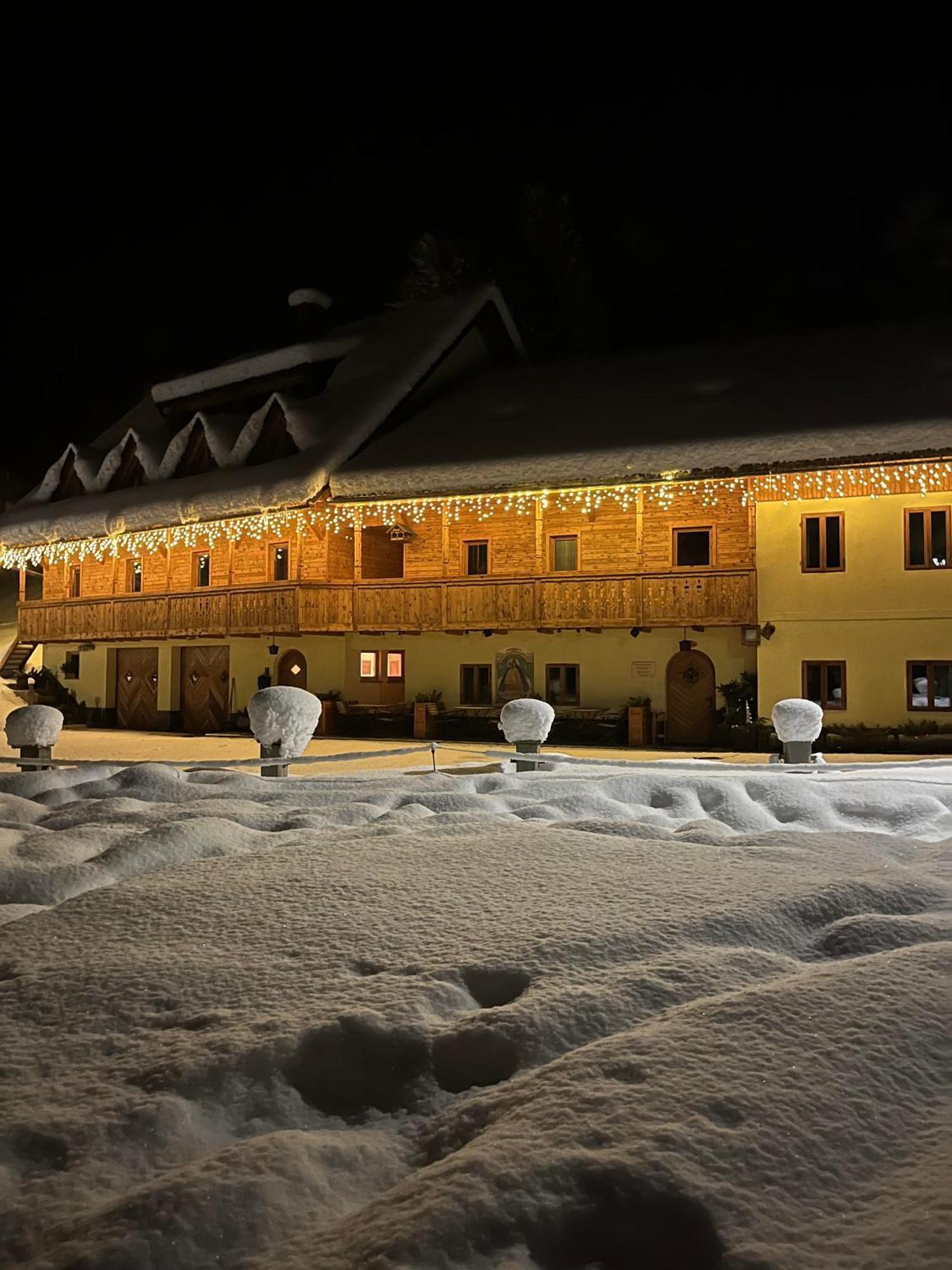 Hotel Surc Kranjska Gora Exterior foto