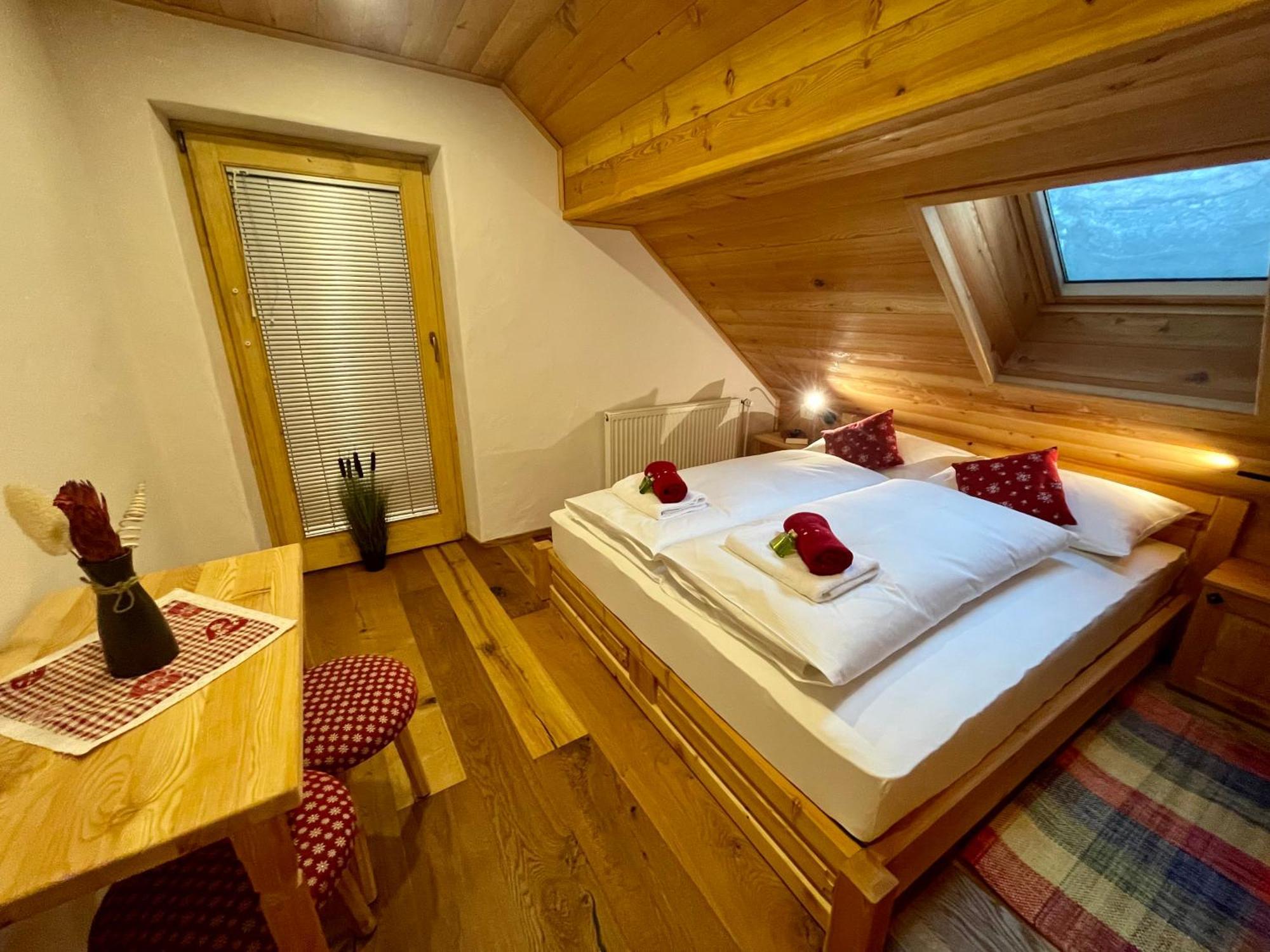 Hotel Surc Kranjska Gora Exterior foto